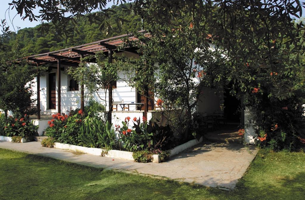 Artemis Bungalows Stafylos Exterior foto